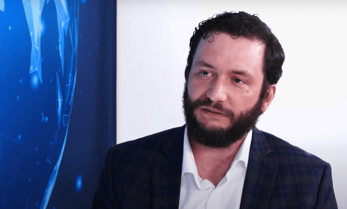 Weis: Ak nenaberieme odvahu, máme ráznym krokom namierené do komunistickej totality