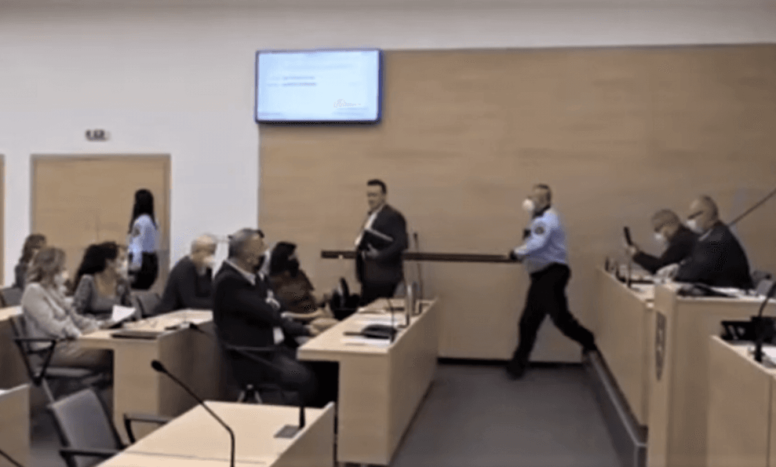 Rúšková šikana vo Zvolene: Nad týmto vám isto zostane rozum stáť (VIDEO)