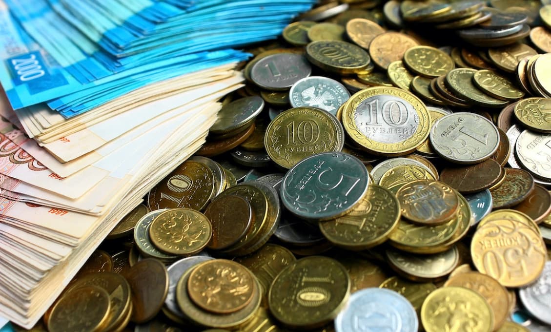 Vláda sa buchla po vrecku. Deti dostanú neuveriteľných 100 eur