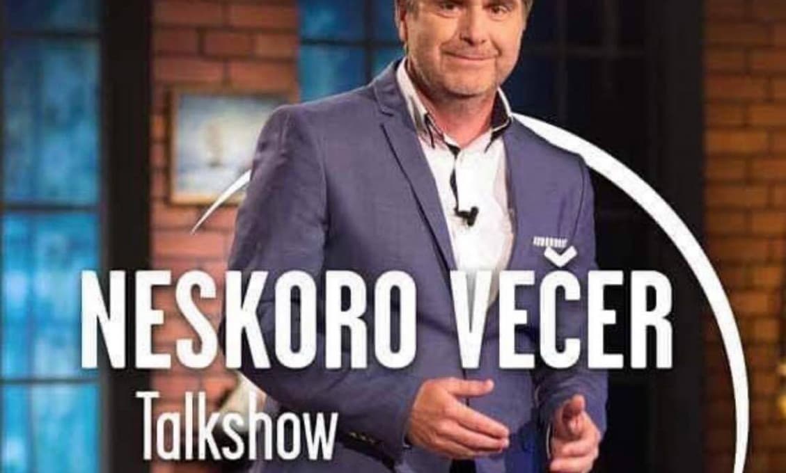 Peter Sklár predviedol cviky v relácii Neskoro večer