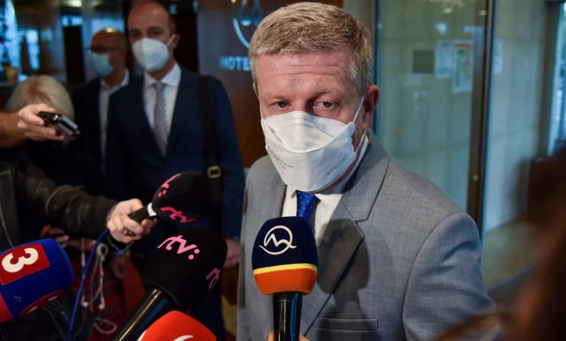 Líbya zatvorí tri zadržiavacie strediská pre migrantov