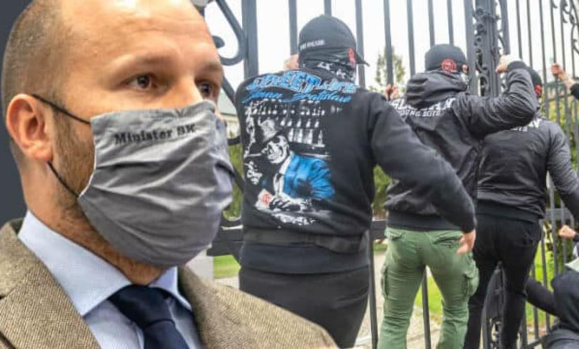 Minister obrany Jaroslav Naď: Opice, opice, opice všade a všetci iba OPICE