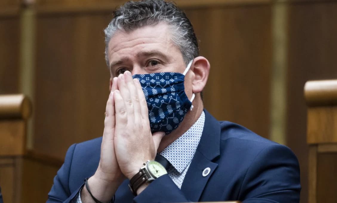 Vytrvalý bossing proti Santusovej. Mikulec neverí výsledkom detektoru lži!