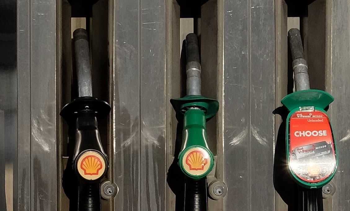 Cena benzínu sa zvyšuje, ľudia kupujú autá na LPG