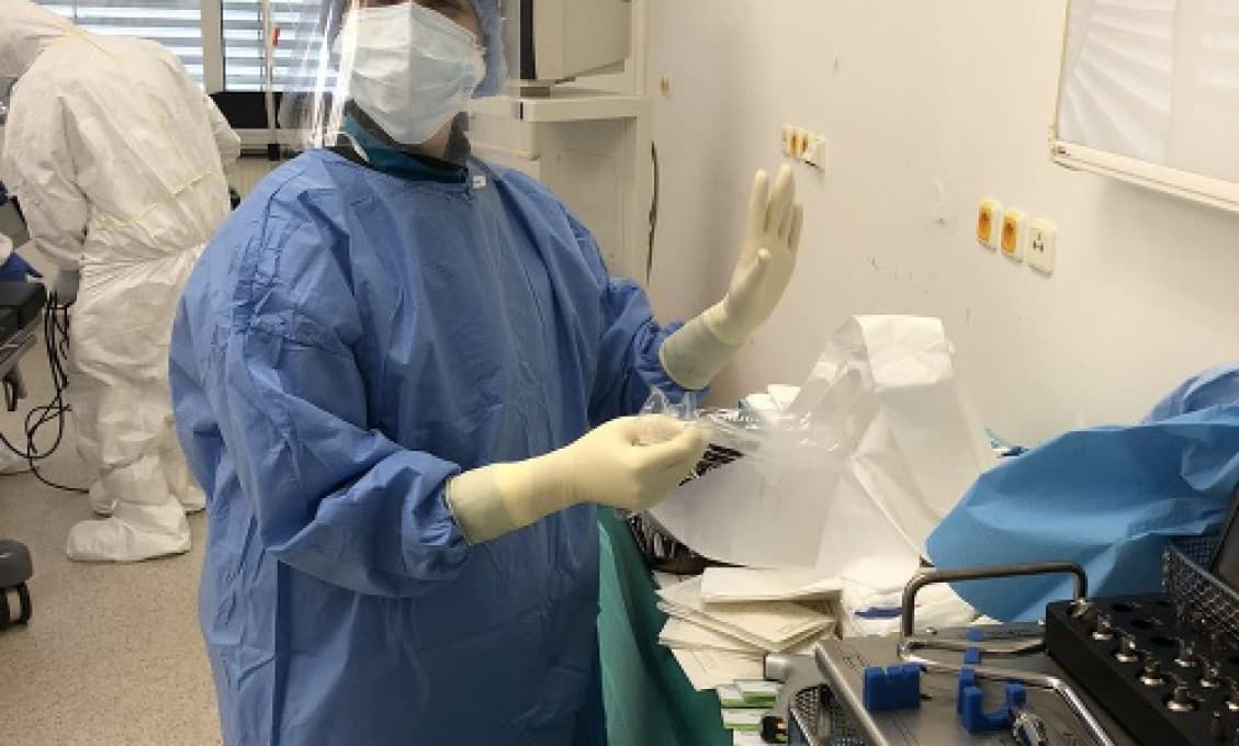 Vedci dokázali dočasne napojiť prasaciu obličku k telu zosnulého