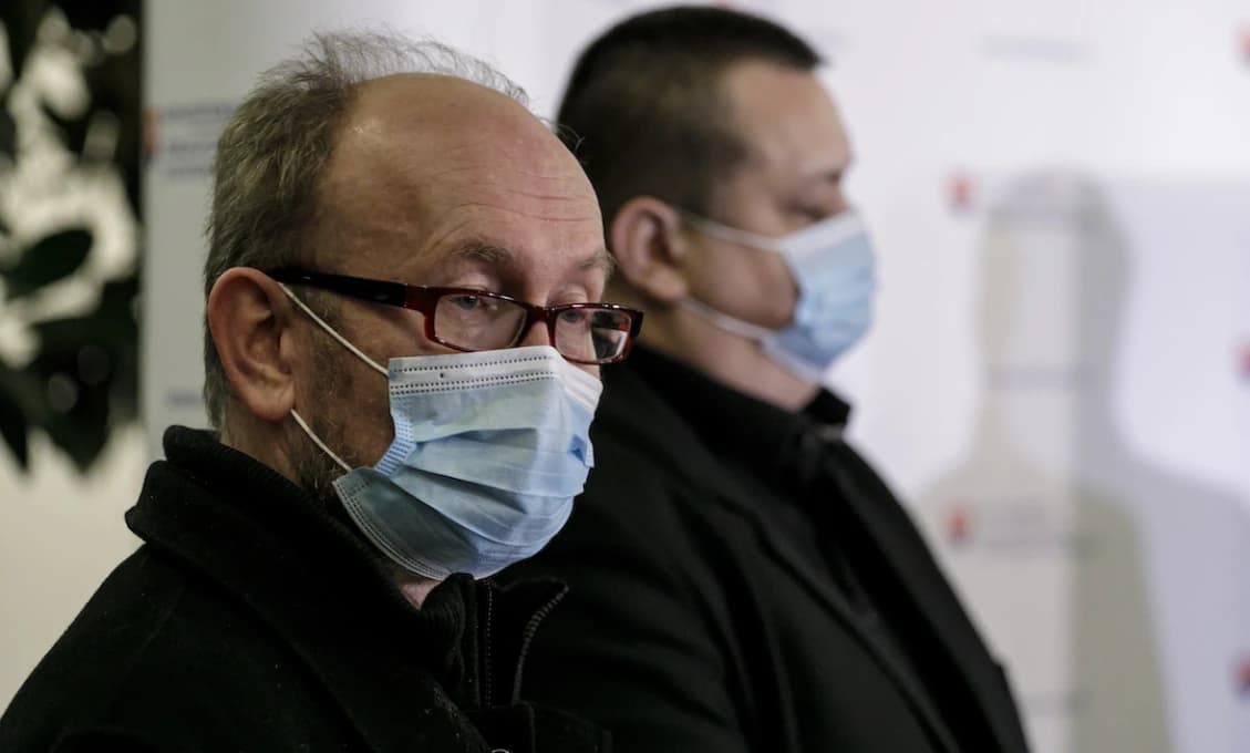 RÚVZ sa zaoberá infektológom P. Jarčuškom pre chýbajúci respirátor