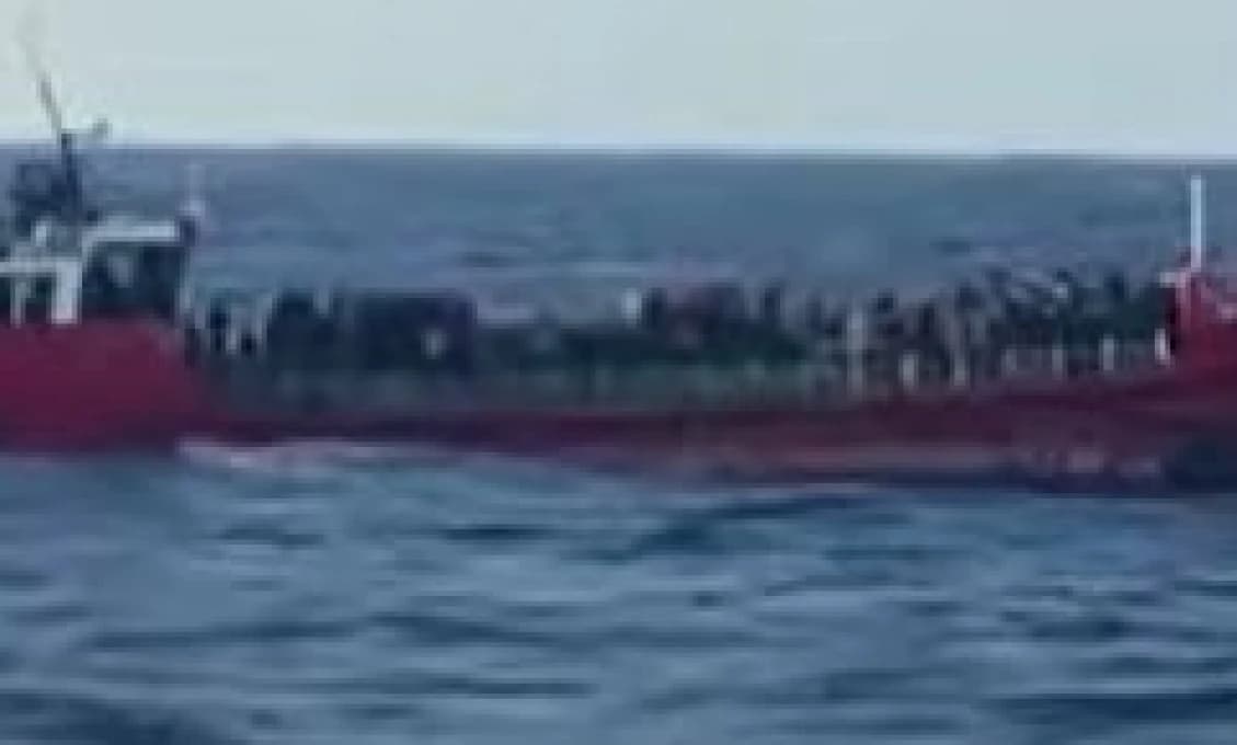 Stupňujúci sa konflikt s Gréckom: Turecko odmieta prijať späť loď s asi 400 utečencami (VIDEO)