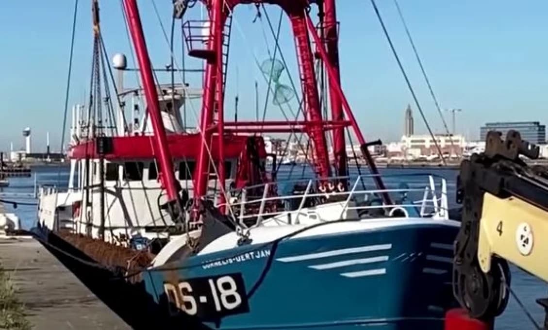 "Nie je to vojna, ale len potýčka!" - pobrexitový spor medzi Britmi a Francúzmi vrcholí na otvorenom mori (VIDEO)