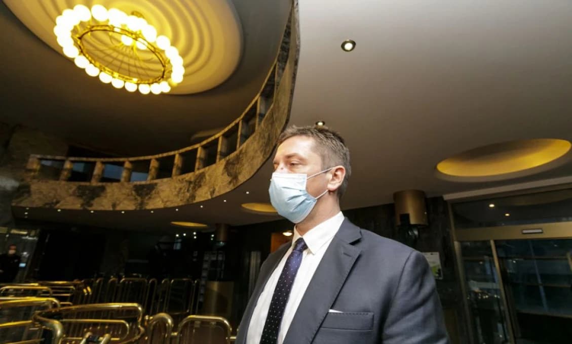 Neskutočná hanba! Doležal priznal, že štát nemá na opravu hlavnej stanice v Bratislave