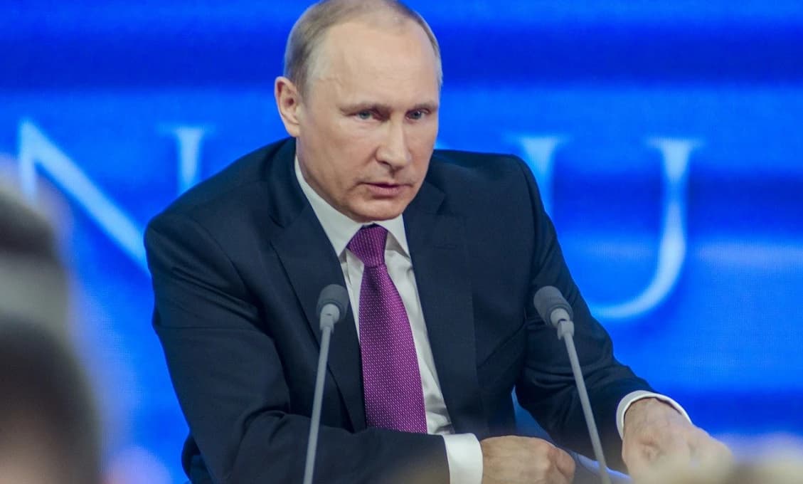 Kremeľ odmietol Bidenovu kritiku Putina za neúčasť na klimatickej konferencii