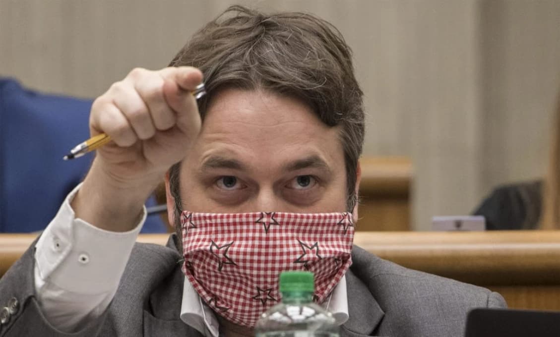 Blaha: Fašizmus sa stupňuje. Za brutalitu môže premiér Heger!