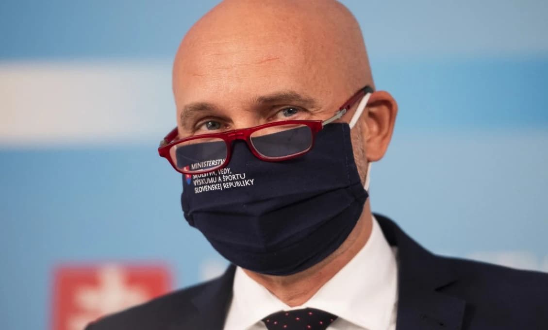 B. Gröhling: Dočasné zatvorenie škôl nie je riešením situácie