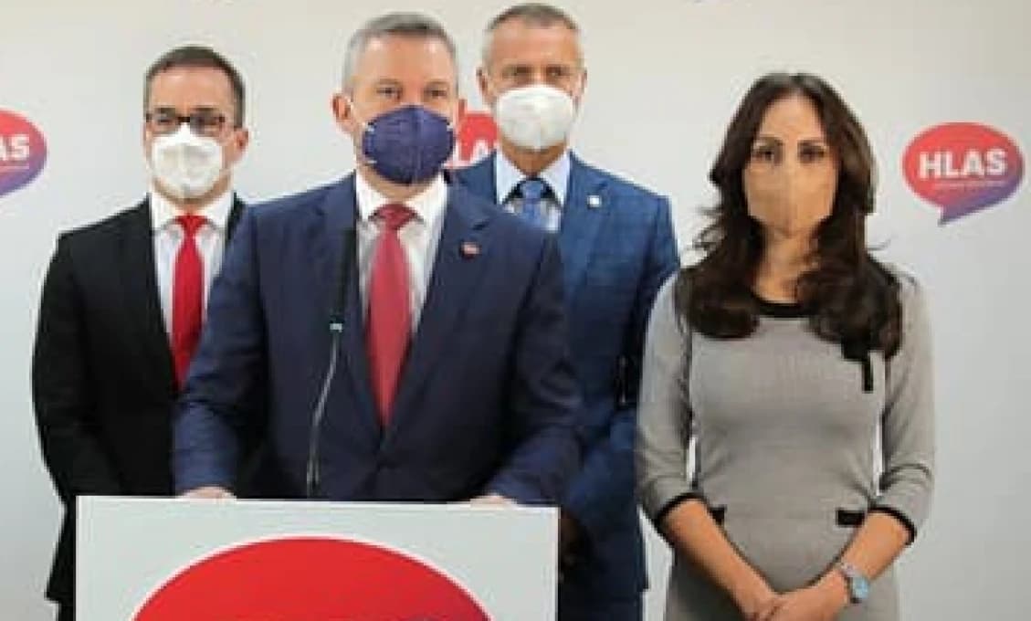 Na jar by mali dôchodcovia dostať príspevok od 100 do 300 €, navrhuje Hlas SD