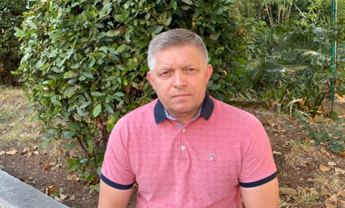 Robert Fico pozýva na kladenie vencov k soche A. Dubčeka (+video)