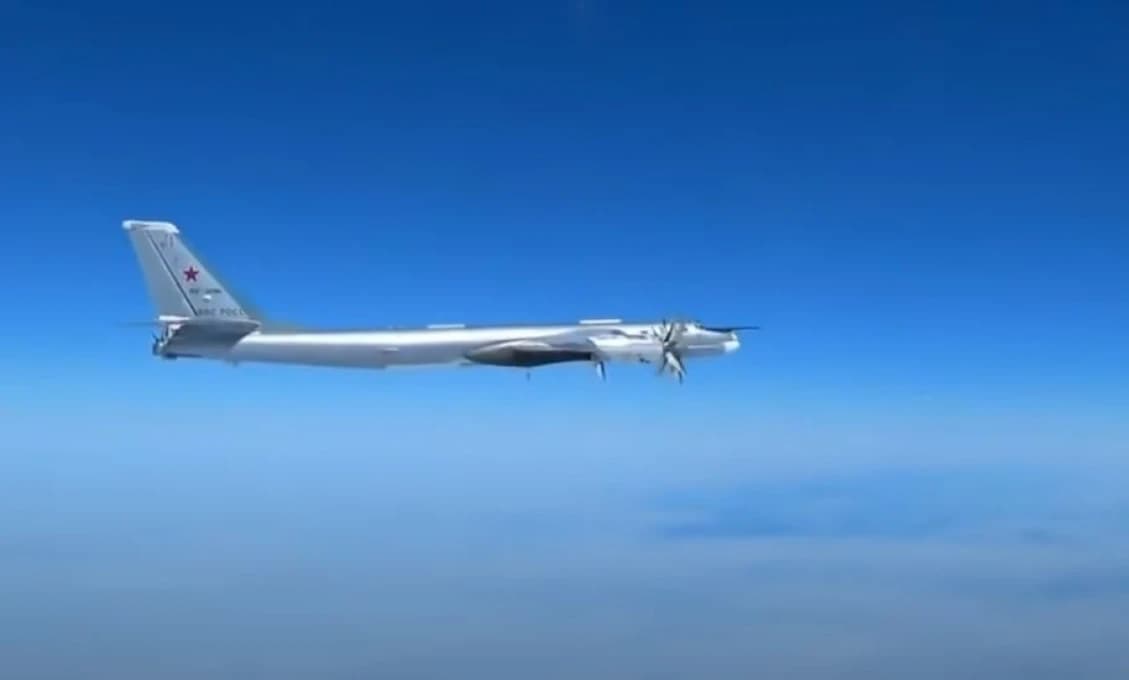 Dva ruské strategické bombardéry vykonali prelet v blízkosti Aljašky