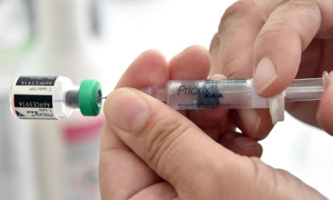 Infarkt myokardu, epilepsia ale aj poruchy sluchu- nežiadúce účinky vakcín