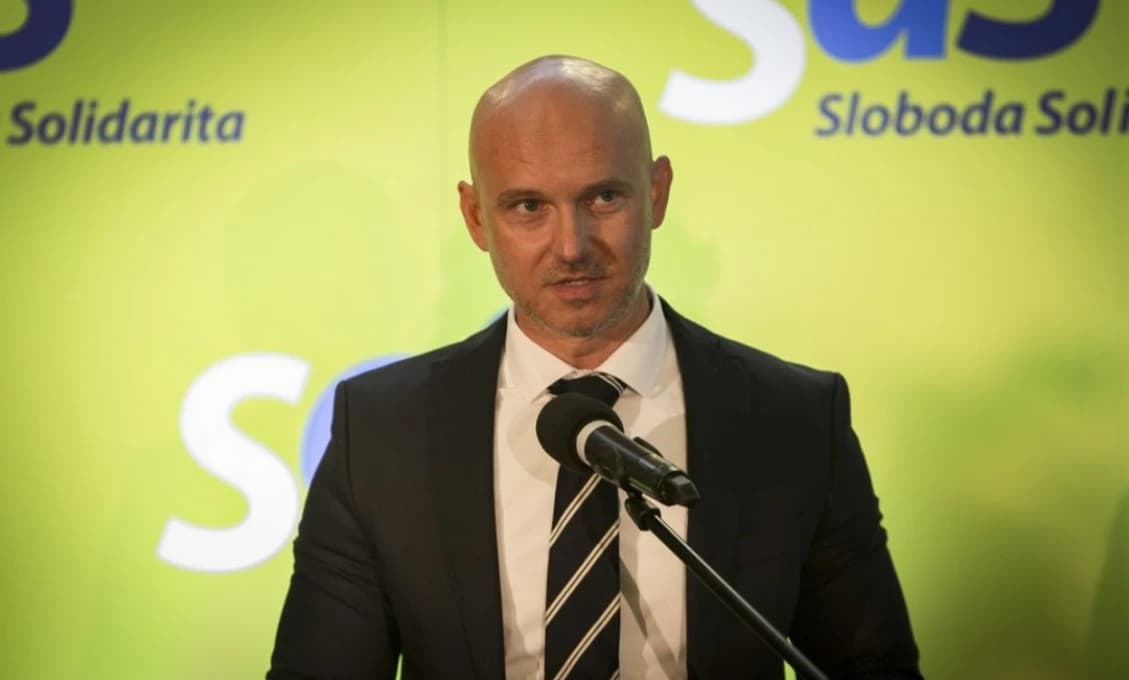 Minister školstva znížil rozpočet vysokých škôl. Investuje do spriaznených inštitúcií