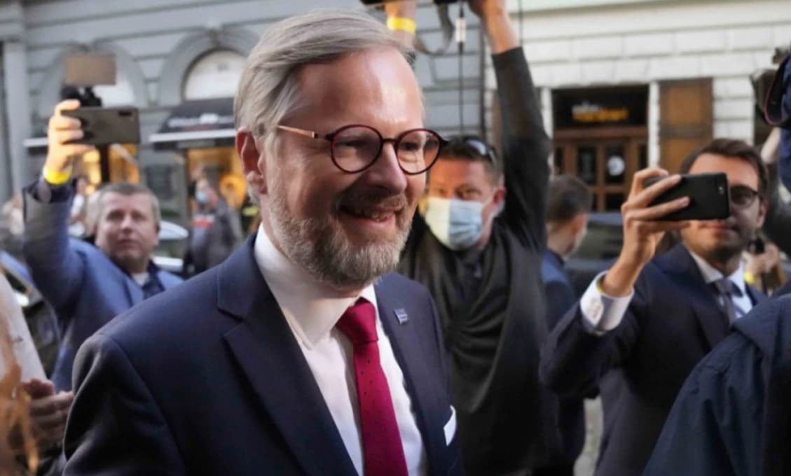 Fiala: O tom, či môže Zeman nevymenovať člena vlády, musí rozhodnúť ústavný súd