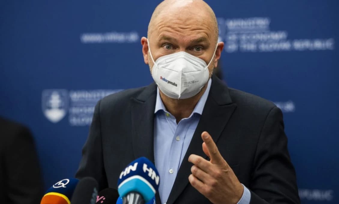 Vládna logika: Na kozmetiku áno, no do reštaurácie nie