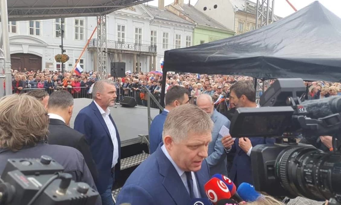 Vláda sa bojí rozohnať Ficove protesty. Budú pokračovať!