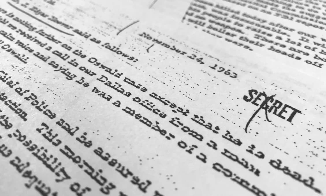 Tajomstvá atentátu: Dokumenty FBI a CIA o smrti Kennedyho vychádzajú von „ako z chlpatej deky“, odtajnili ďalšie