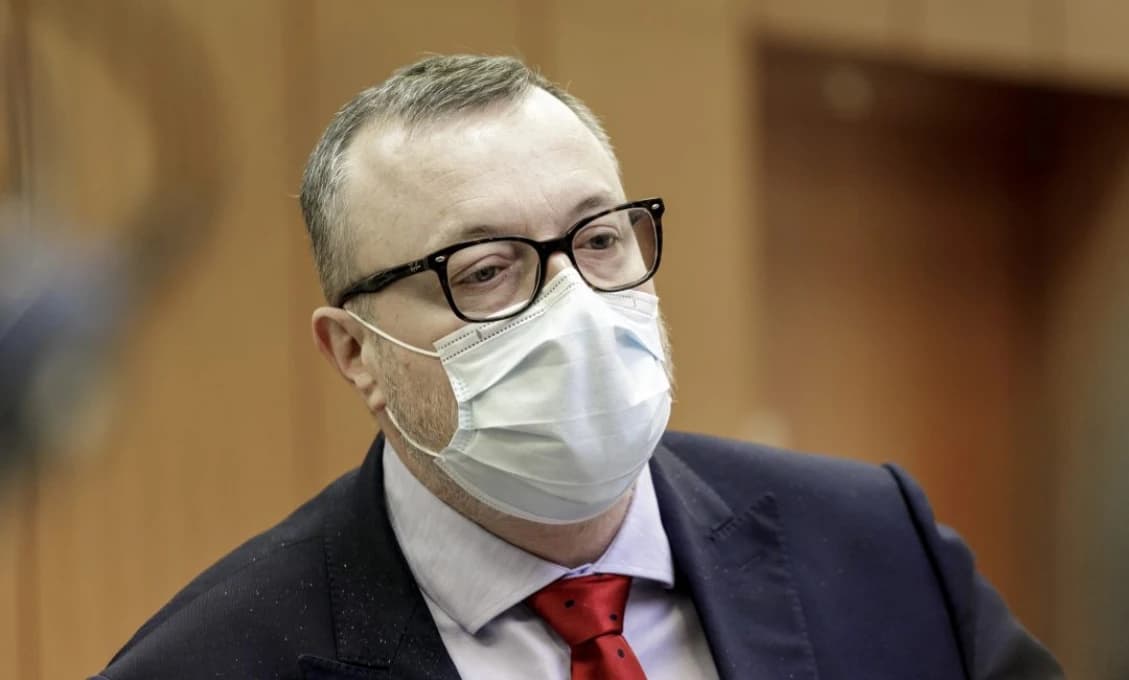 Milióny pre nenápadnú schránkovú firmičku. Minister Krajniak môže znova vysvetľovať