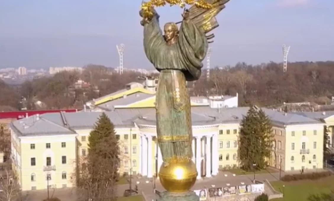 Ukrajinský súd nariadil zatknúť exministra vnútra Vitalija Zacharčenka