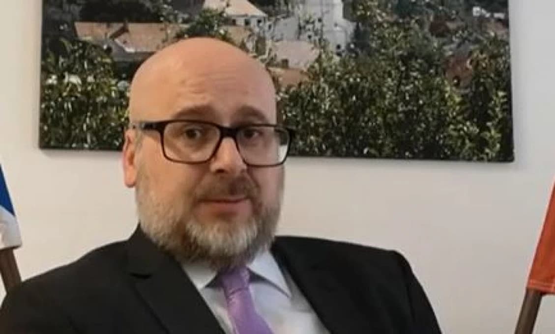 Z parlamentných strán sa stali „exkluzívne kluby“ a riadenie regiónov je na diaľkové ovládanie (Michal Kaliňák)