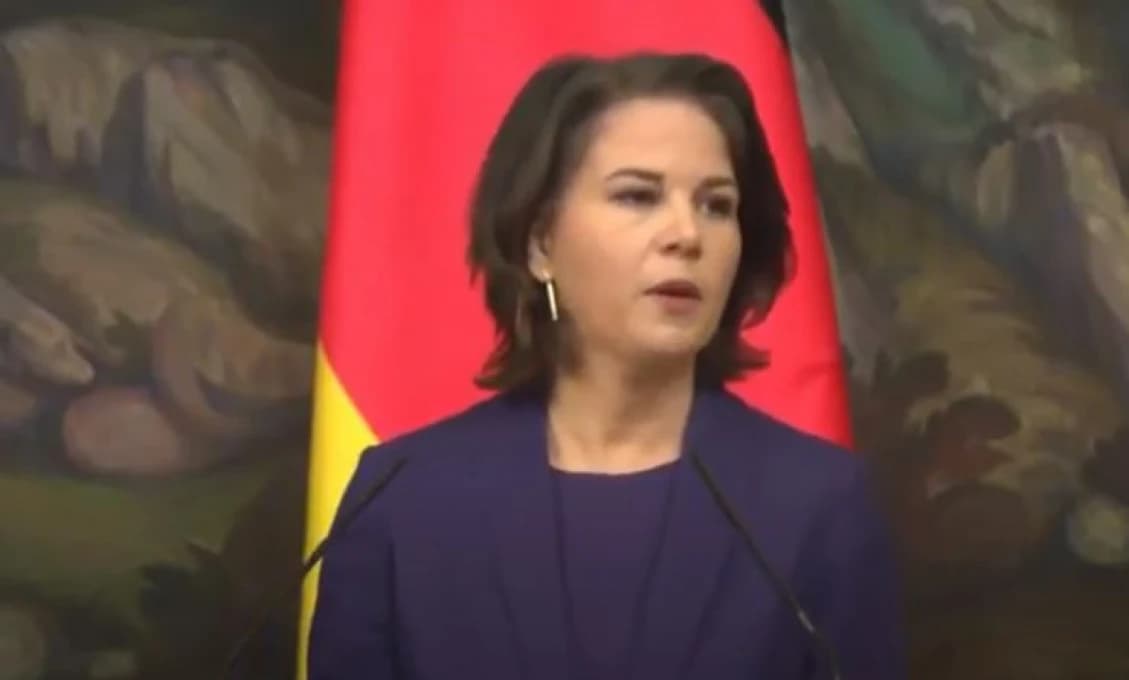Extrémne vyhrotená situácia: Nemecko chce dialóg s Ruskom. Stačí malá neopatrnosť... (VIDEO)