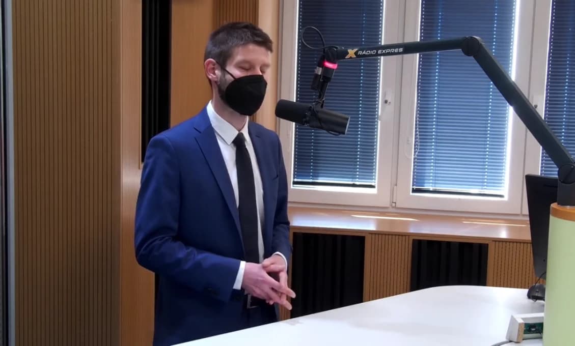 M. Šimečka vo vedení schôdze EP prekvapil. Neuveríte, v akom jazyku viedol rokovanie