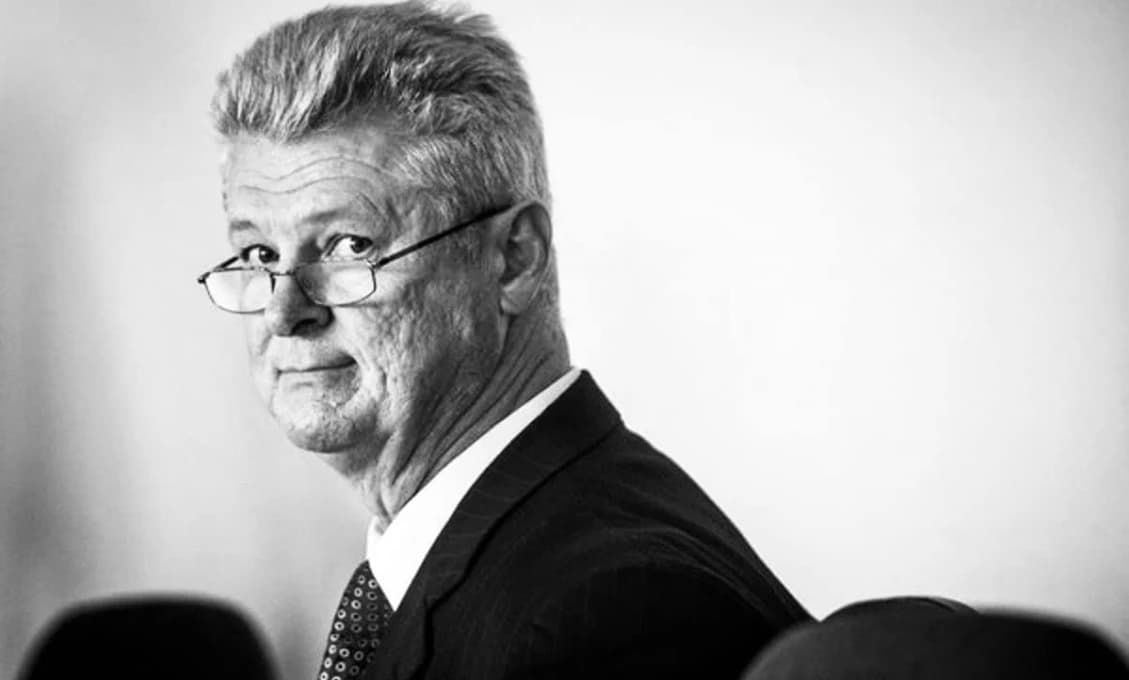 Zomrel bývalý minister školstva