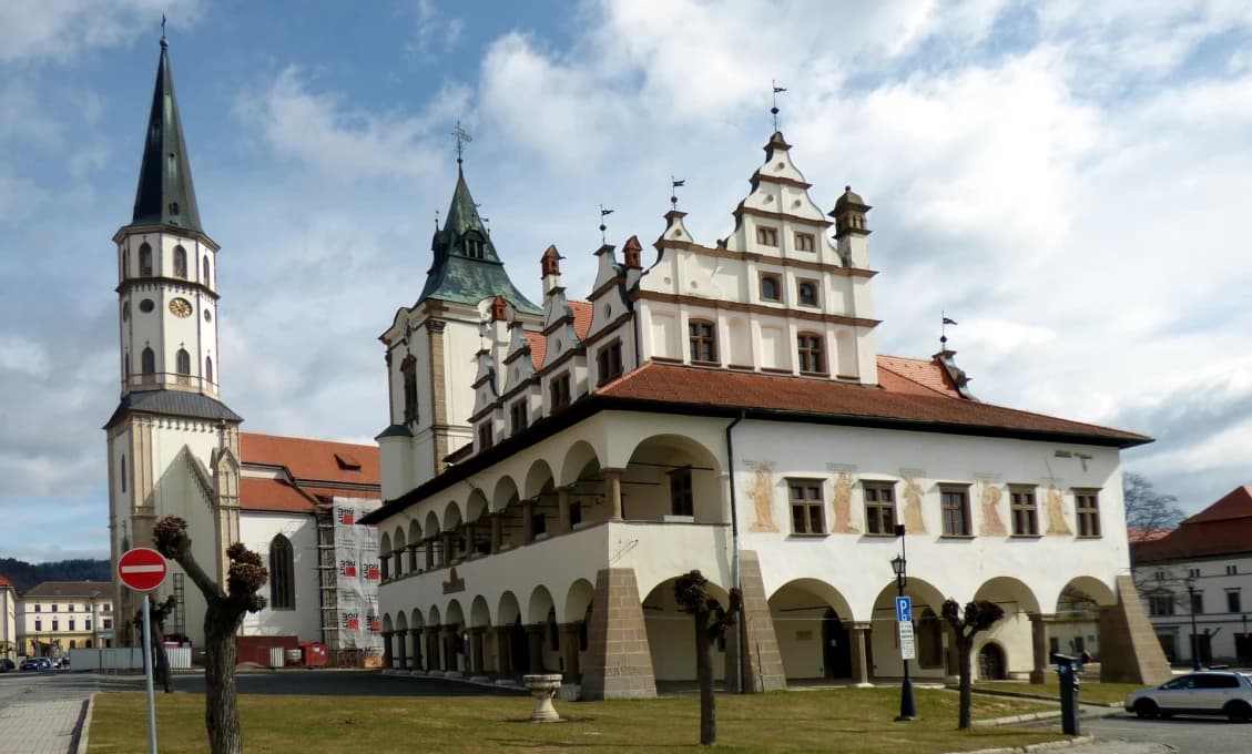 TRAGÉDIA: Na trajekte v Indonézií vypukol požiar, najmenej 4 ľudia zahynuli
