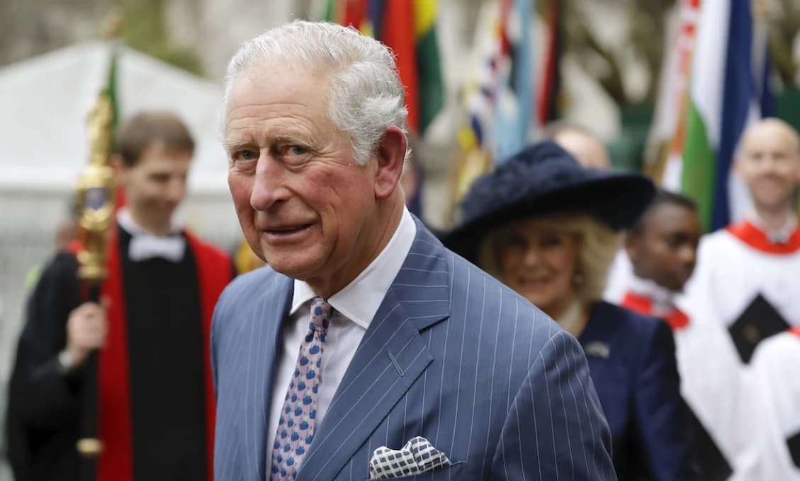 Princ Charles i waleský premiér mali pozitívny test na COVID-19