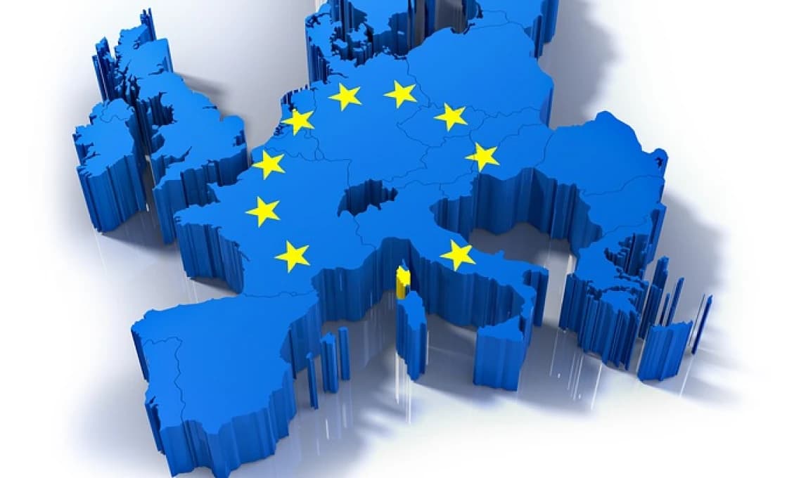 Slovenskí europoslanci zaútočili na stranu SMER - SD