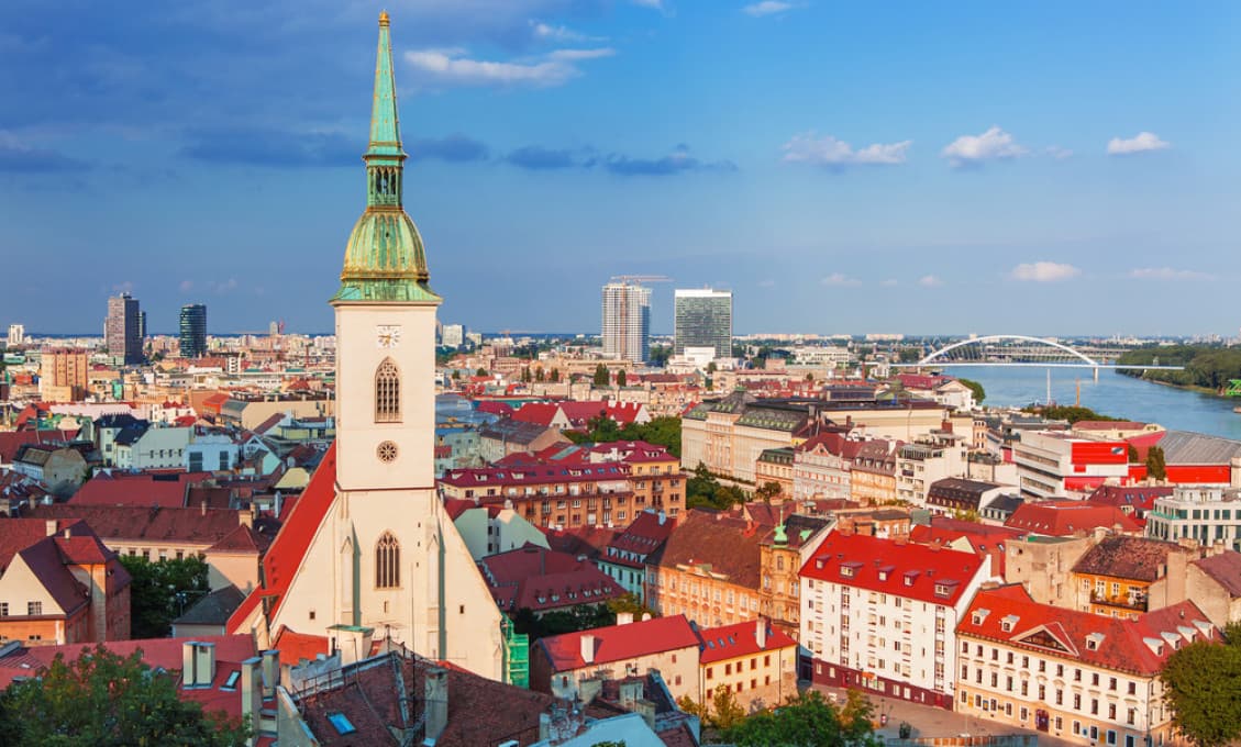 Verejnosť sa môže rozlúčiť so zosnulým kardinálom J. Tomkom v Bratislave