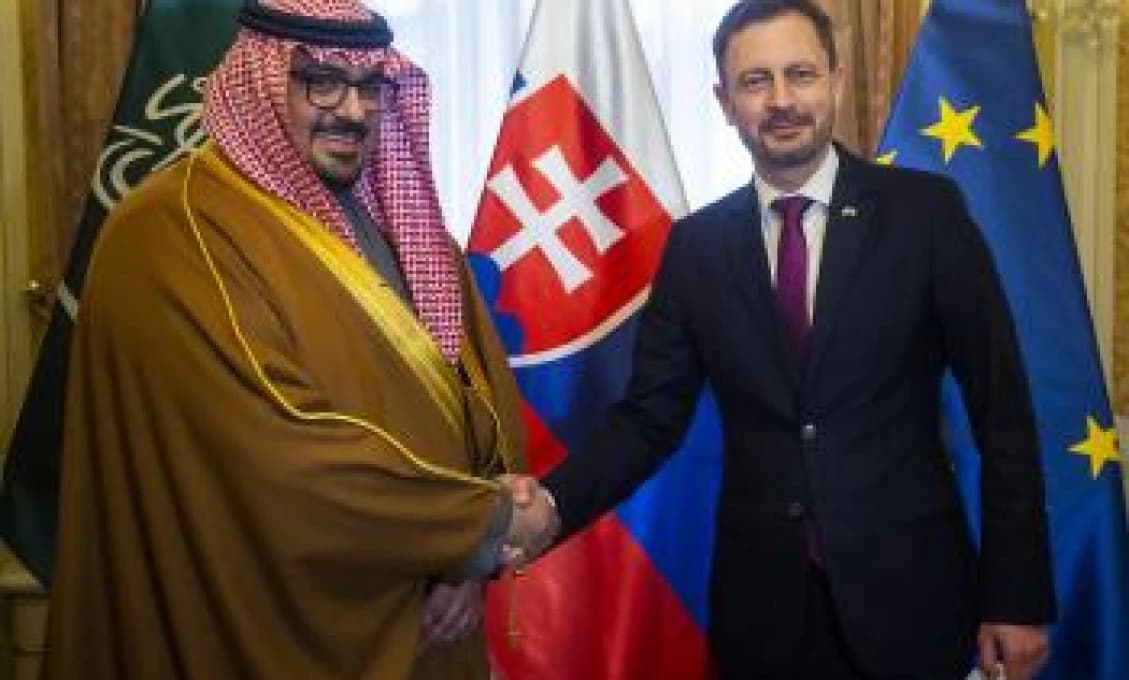 Za používanie Twitteru na 34 rokov do basy!
