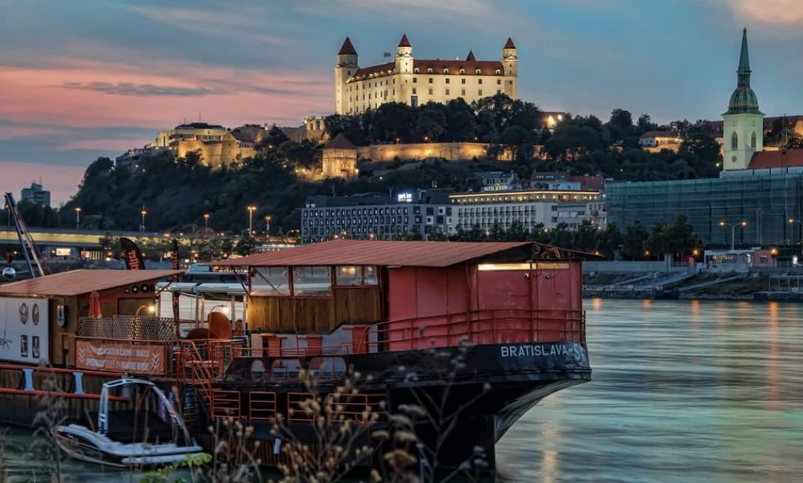 SHMÚ varuje Bratislavu a okolie