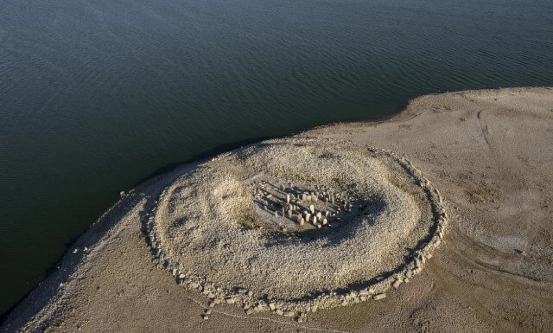 Sucho odkrylo päťtisícročný „španielsky Stonehenge“