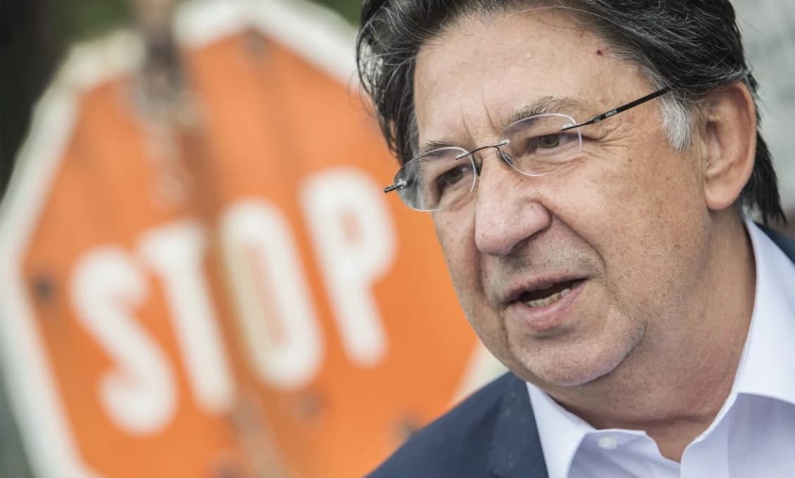 MIMORIADNA SPRÁVA: Vyrovnaný rozpočet je ohrozený, priznáva minister financií Kamenický