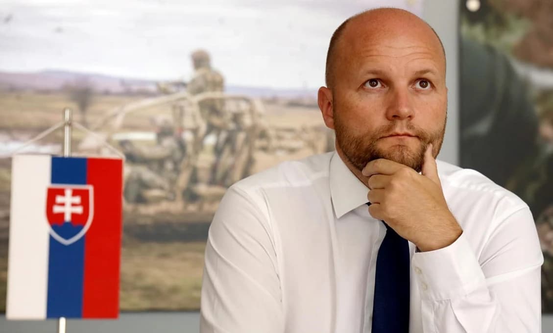 Beblavý, Truban a Kiska musia po dnešnom fiasku SaS búchať jedno šampanské za druhým