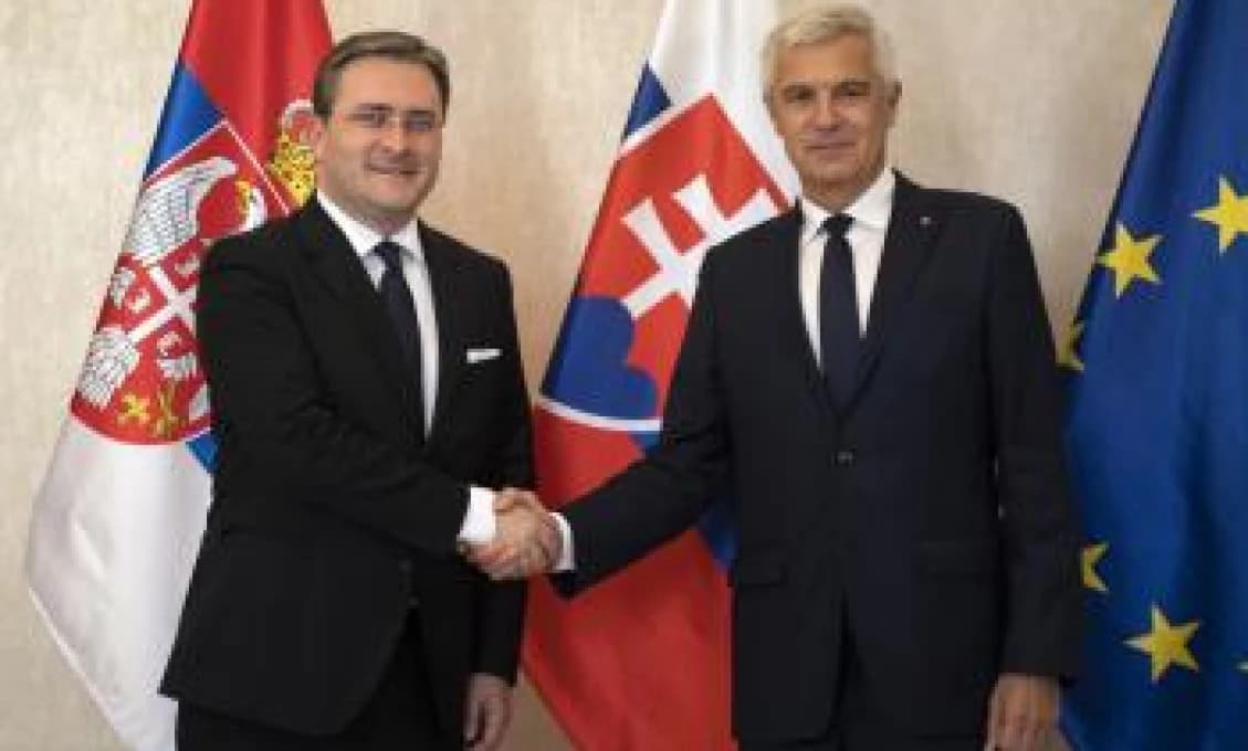 Srbský minister uzavrel dohodu s Ruskom. Škandál! tvrdia europoslanci