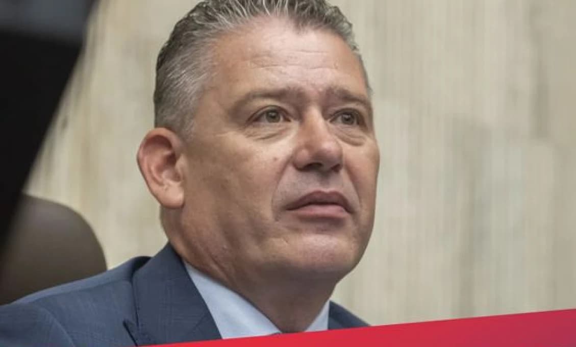 Opozícia sa zhodla: Absolútny diletant Mikulec riadi absolútne neschopnú políciu