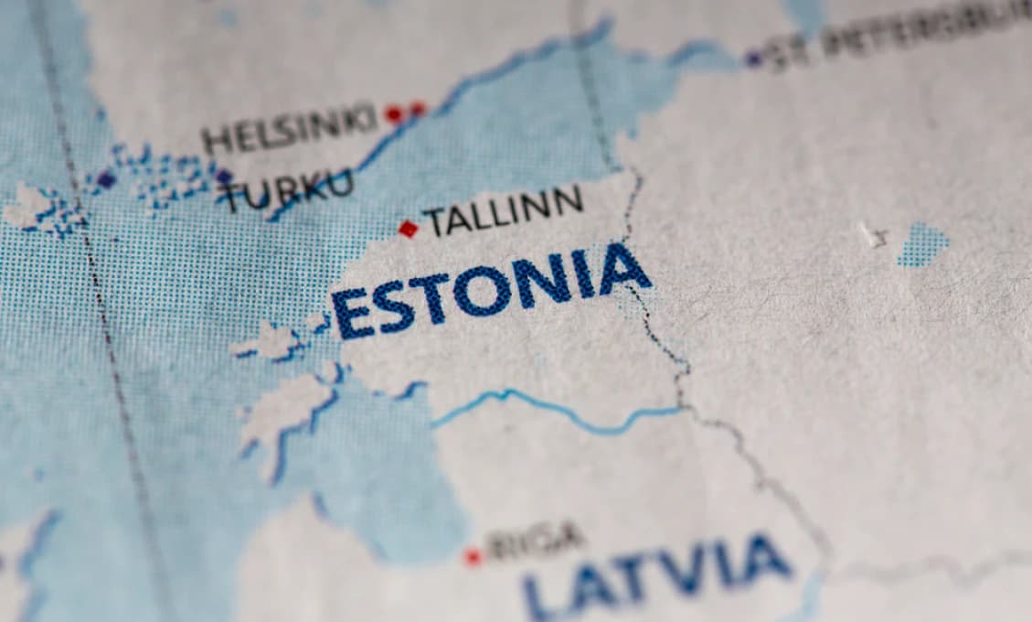 Estónsky parlament vyhlásil Rusko za teroristický režim