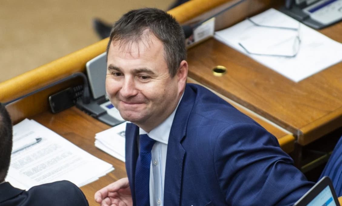 "Zbláznili sme sa už dočista všetci?" Pýta sa Marián Kéry a vyzýva políciu, aby si ho predvolali na výsluch a podanie vysvetlenia!