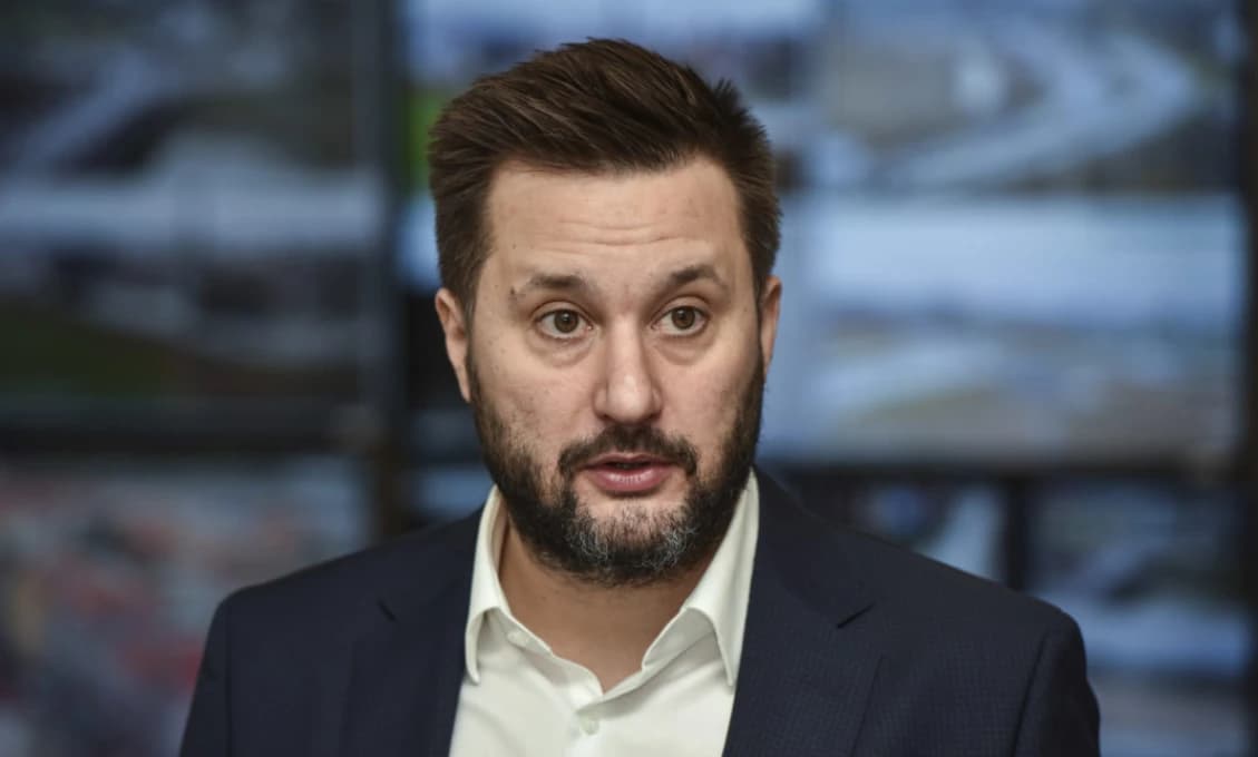 Matúš Vallo suverénne vyhral v Bratislave, ukázal exit poll