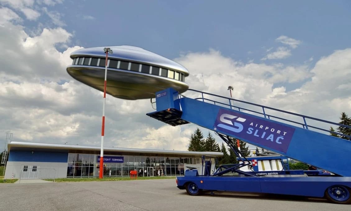 Bude sa aj teraz NAĎ smiať? UFO síce nie je na SLIAČI, ale dorazilo do BRATISLAVY! (FOTO)
