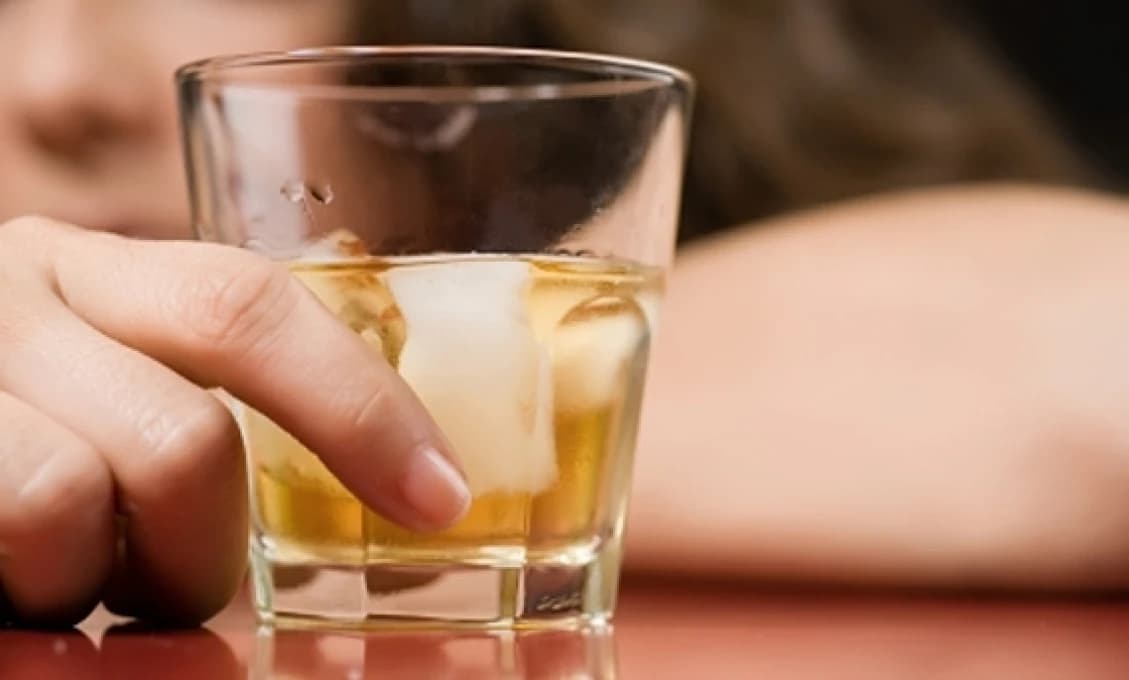 OĽaNO navrhuje zvýšenie spotrebnej dane z alkoholických nápojov. TOTO je cieľ