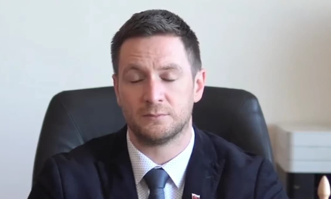 Uhríkov prejav v europarlamente: To vážne ideme bojovať proti terorizmu cenzúrou internetu?!