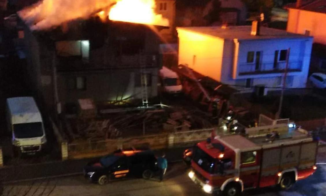 NEŠŤASTIE V RUŽOMBERKU! Deti kričali, rodiny prišli o všetko! (FOTO)