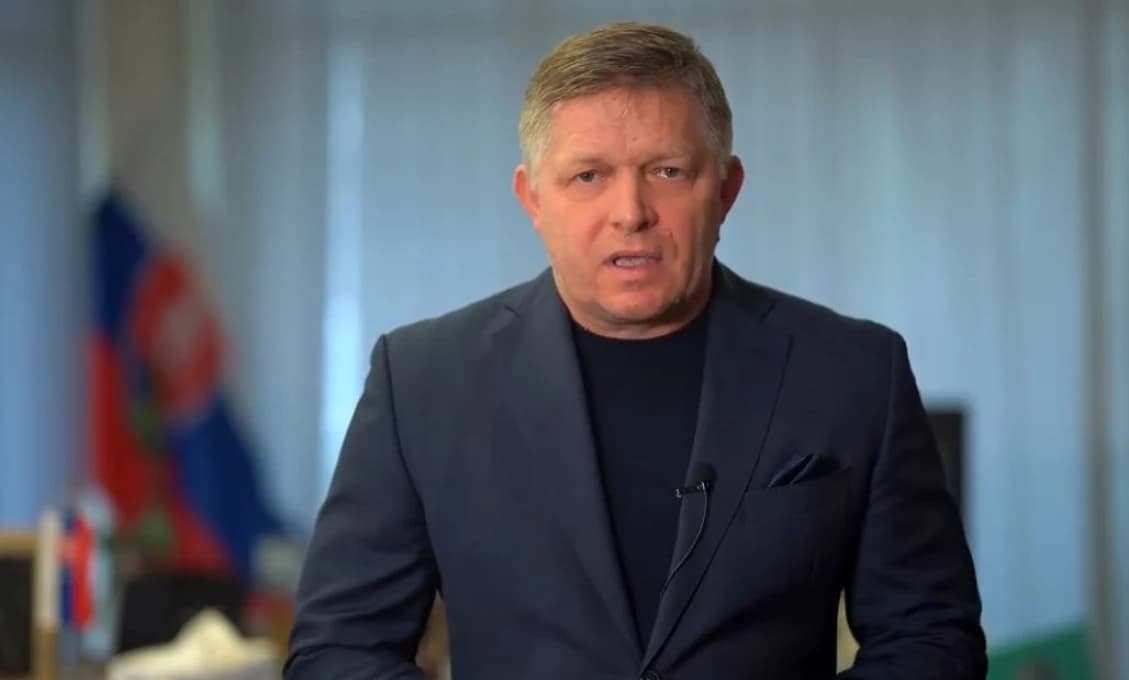 Robert Fico: NOVINÁROM STAČÍ, že majú dieru v zadku
